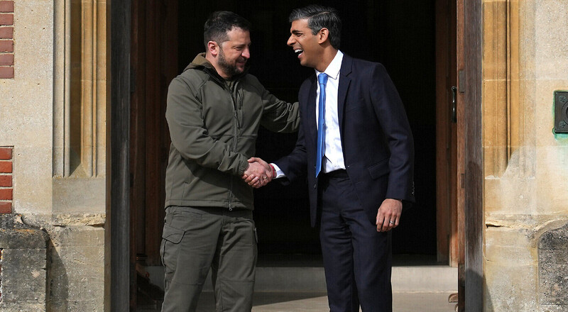 உக்ரைனுக்கு அதிக ஏவுகணைகள் மற்றும் ட்ரோன்களை வழங்க இங்கிலாந்து உறுதியளித்துள்ளது.