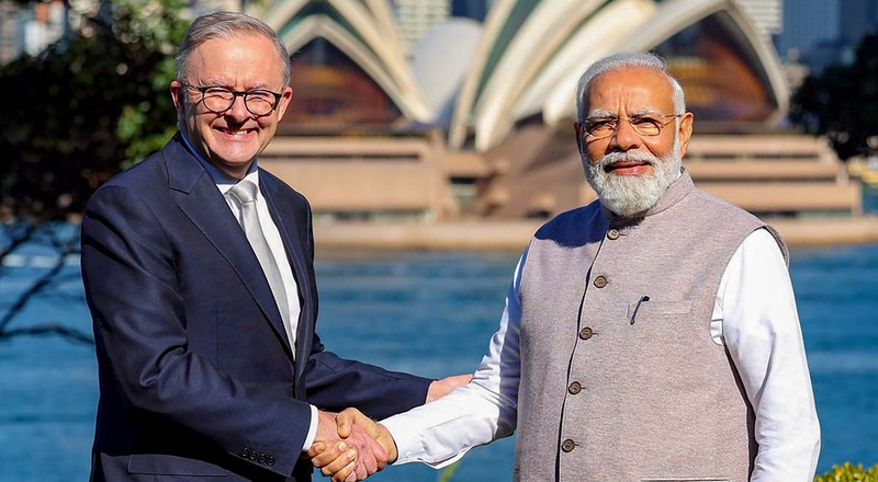 கிரிக்கெட் உலகக் கோப்பை மற்றும் தீபாவளி இரண்டையும் கொண்டாட இந்தியா வருமாறு ஆஸ்திரேலியப் பிரதமருக்கு இந்தியப் பிரதமர் மோடி அழைப்பு விடுத்துள்ளார்.