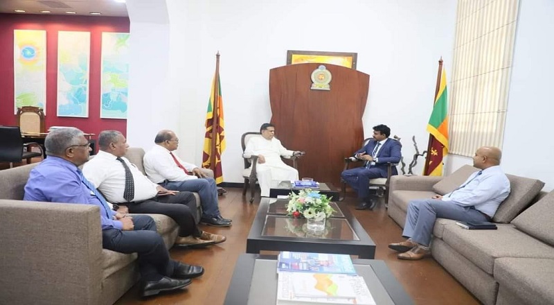 சுற்றுலா மற்றும் முதலீடுகளை மேம்படுத்துவதற்கு முன்னுரிமை அளிக்கும் வகையில்  கிழக்கு மாகாணத்தில் விரைவில் விமான சேவை!