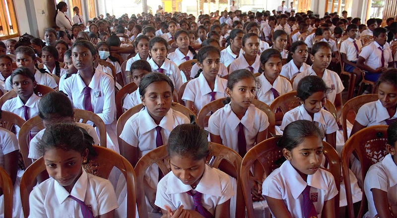 பாடசாலைகளில் 12 ஆயிரம் அபிவிருத்தி உத்தியோகத்தர்களை புதிதாக இணைத்துக்கொள்ள நடவடிக்கை!