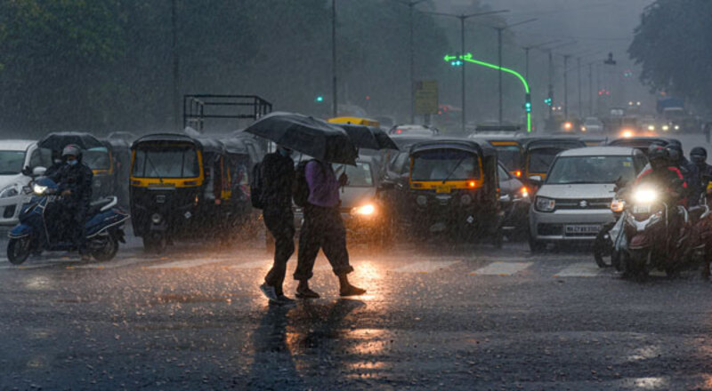 தென்மேற்கு பருவமழை காரணமாக இந்தியாவின் வடமாநிலங்களில் கனமழை!