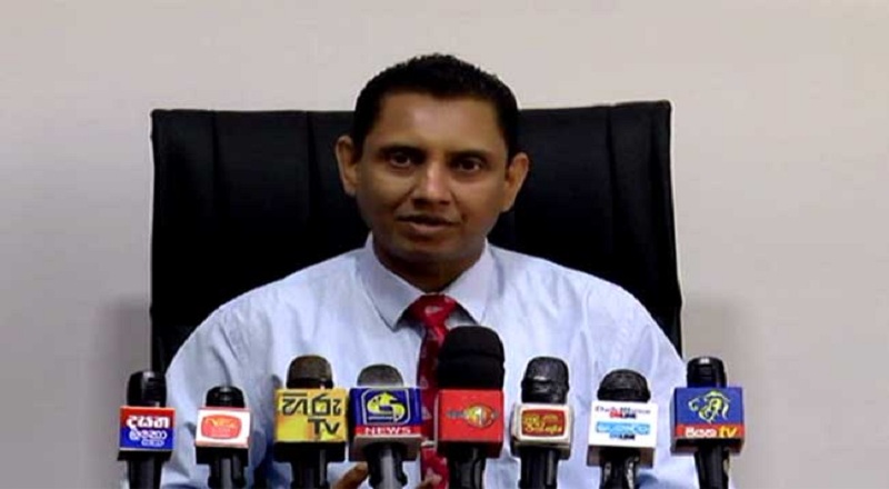 நாட்டை விட்டு வெளியேறும் 5000 வைத்தியர்கள்!