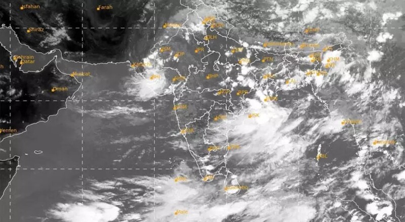 வங்கக் கடலில் புதிய காற்றழுத்த தாழ்வு நிலை உருவானது என இந்திய வானிலை ஆய்வு மையம் தகவல்