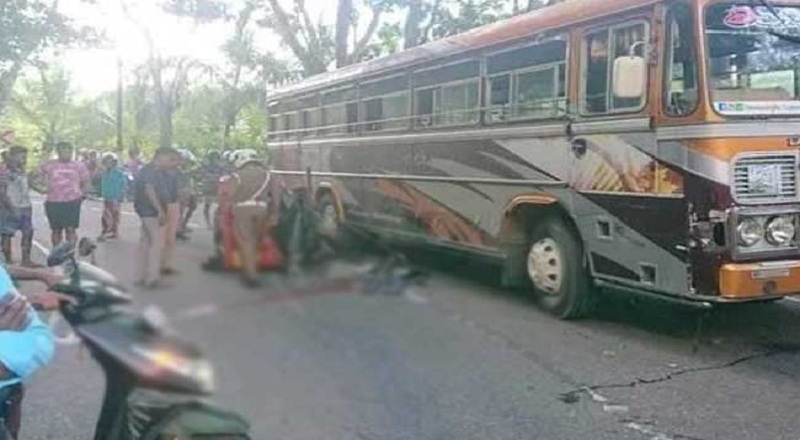 அக்குரஸ்ஸ காலி பிரதான வீதியில் விபத்து : இளைஞர் பலி!