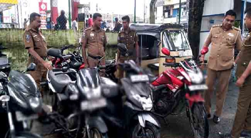 பிலியந்தலையில் கைவிடப்பட்ட 03 மோட்டார் சைக்கில்கள் மீட்பு!