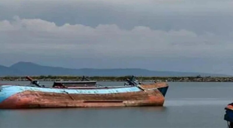 நைஜீரியாவில் ஆற்றில் படகு கவிழ்ந்ததில் 18 பேர் உயிரிழப்பு