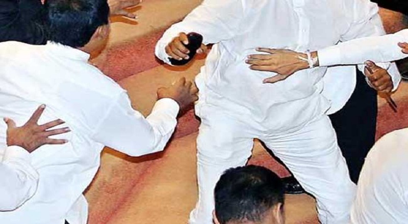 நாடாளுமன்ற உறுப்பினர்களின் ஒழுக்கம் தொடர்பில் புதிய சட்டத்தை கொண்டுவர நடவடிக்கை!