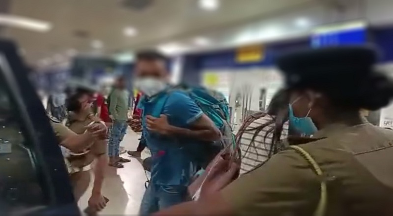 போலி விசாவை பயன்படுத்தி இத்தாலி செல்ல முற்பட்ட இரு தமிழ் பெண்கள் கைது!