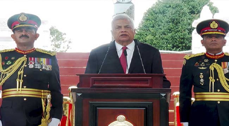 நாட்டின் இறையாண்மையைப் பாதுகாக்கும் பாரிய பொறுப்பு பாதுகாப்புப் படையினருக்கு உண்டு - ரணில்!