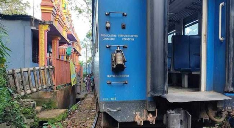 மலையக ரயில் சேவை தடைப்பட்டுள்ளது!