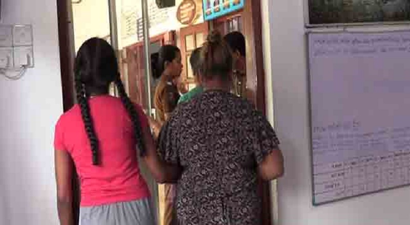 ஆட்டிசம் நோயால் பாதிக்கப்பட்ட சிறுமியுடன் போதைப்பொருள் கடத்திய பெண் ஒருவர் கைது!