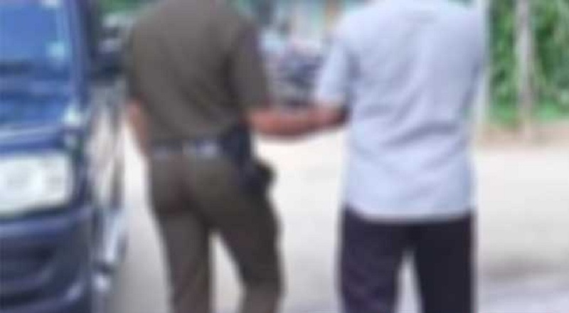 போதைப்பொருளை வைத்திருந்த புனர்வாழ்வு அதிகாரி கைது!
