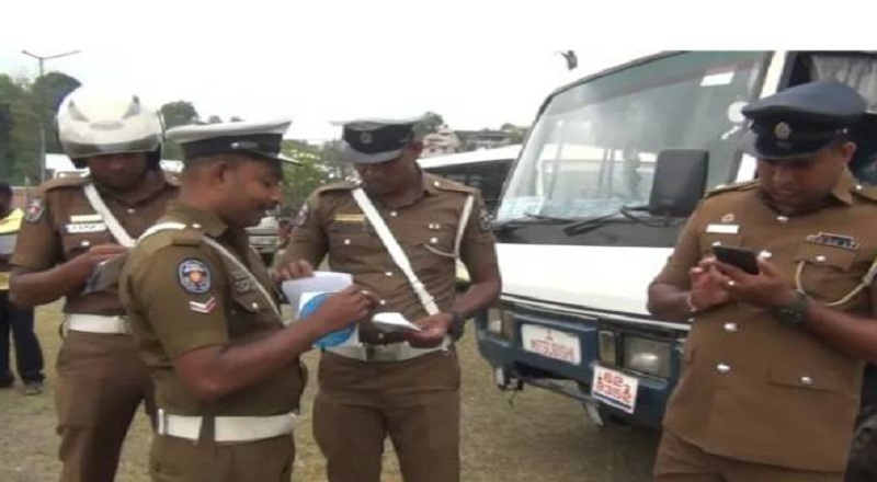 ஹட்டனில் சாரதிகளுக்கு ஸ்டிக்கர் வழங்கும் விசேட நிகழ்வு!