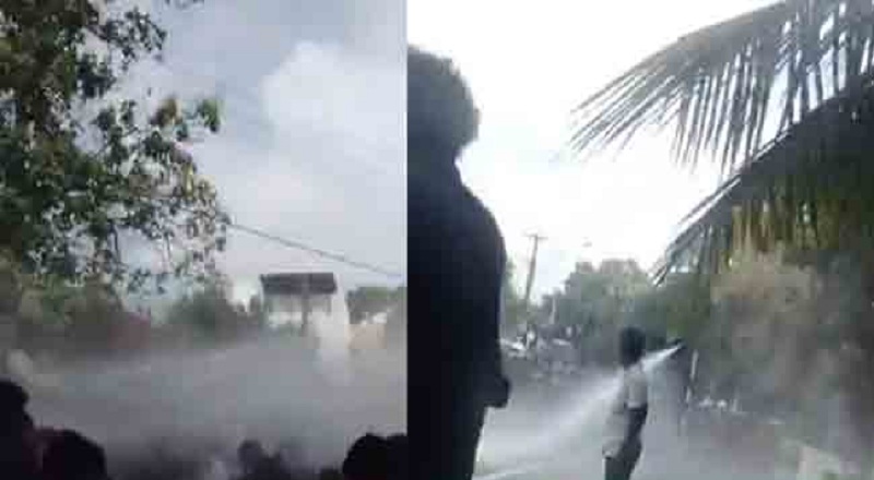 பல்கலைக்கழக மாணவர்களின் போராட்டத்தை கலைக்க பொலிஸார் கண்ணீர் புகை குண்டு பிரயோகம்!