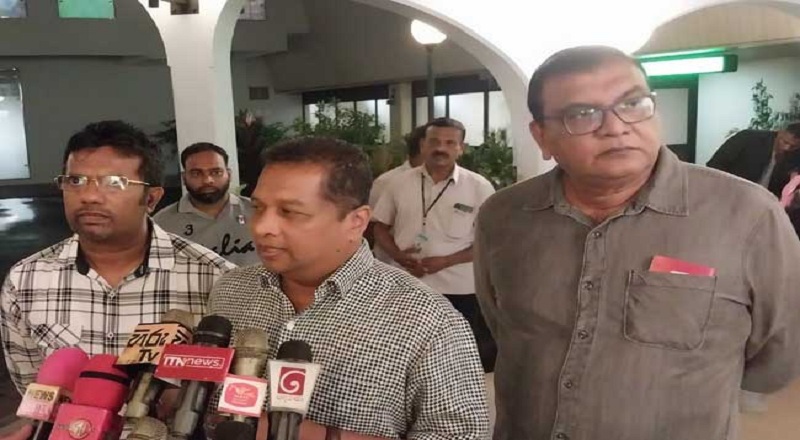 எதிர்கட்சியின் 03 உறுப்பினர்கள் தாய்லாந்து பயணம்!