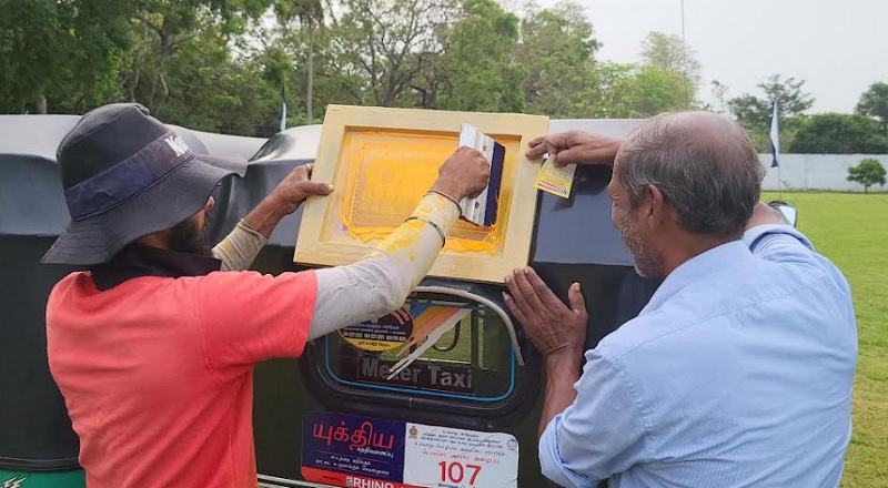 வவுனியாவில் முச்சக்கரவண்டி சாரதிகளுக்கு அழைப்பு விடுத்த பொலிஸார்!