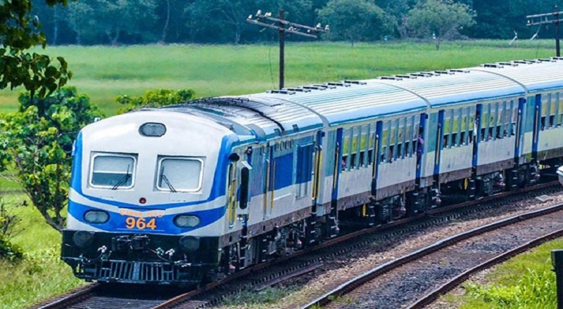 சமிக்ஞை அமைப்பில் ஏற்பட்ட கோளாறு : தாமதப்படும் ரயில் சேவைகள்!