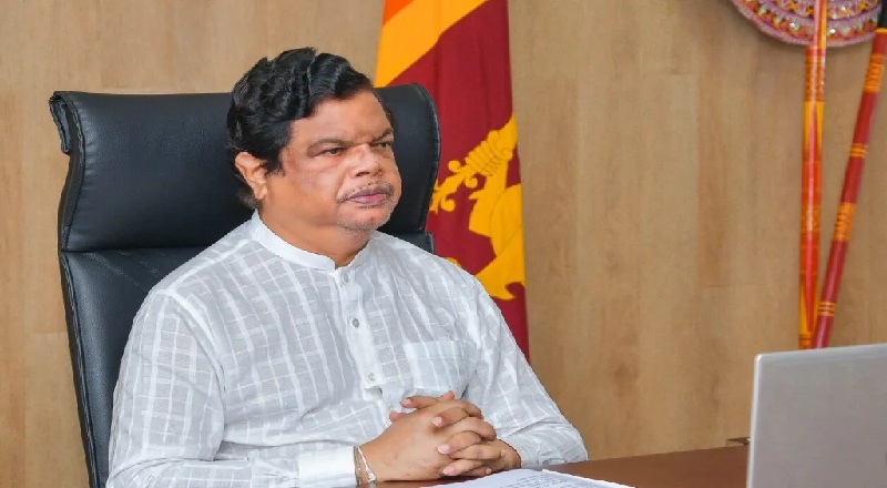 வரியின்றி வாகனங்களை இறக்குமதி செய்ய முடியாது - பந்துல குணவர்த்தன!
