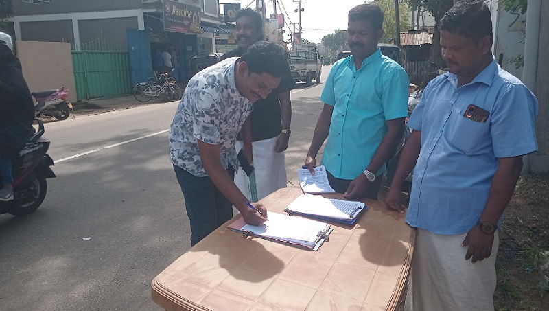 அரசியல் கைதிகளை விடுதலை செய்ய கோரி திருமலையில் கையெழுத்து போராட்டம்!