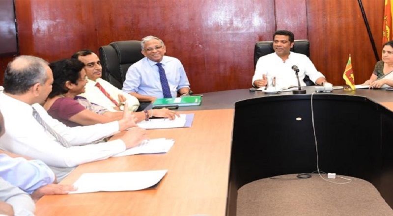 பல் மருத்துவ மாணவர்களின் பிரச்சினைகளை தீர்க்க உடனடி நடவடிக்கை!