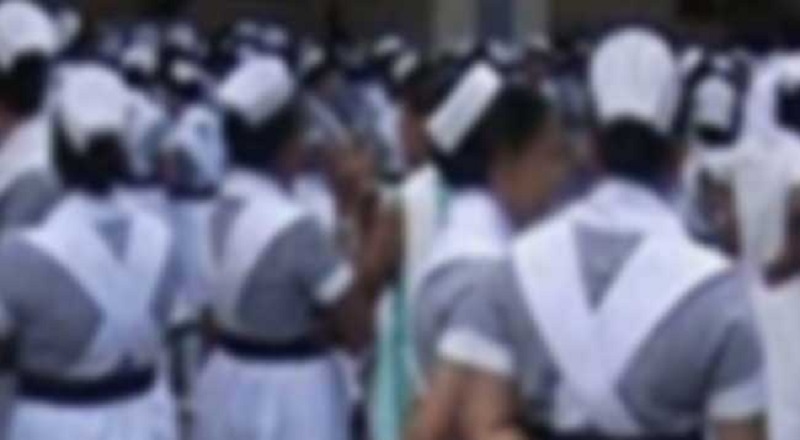 நாடு முழுவதும் ஒரு மணி நேரம் ஆர்ப்பாட்டத்தில் ஈடுபடும் அரசாங்க தாதியர்கள்!