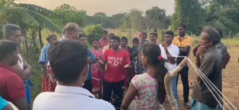 மட்டக்களப்பு வாகரைப் பிரதேசத்துக்குட்பட்ட தமிழர் கிராமங்களில் வனவள திணைக்கள அதிகாரிகளின் அடாவடித்தனம்