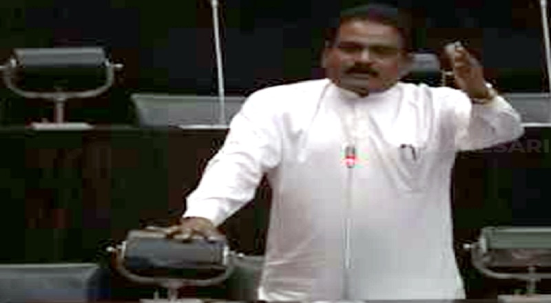 மட்டக்களப்பிலும் தலைத்தூக்கியுள்ள வாள்வெட்டு கலாச்சாரம் :  முளையிலேயே கிள்ளியெறிய வேண்டும்!