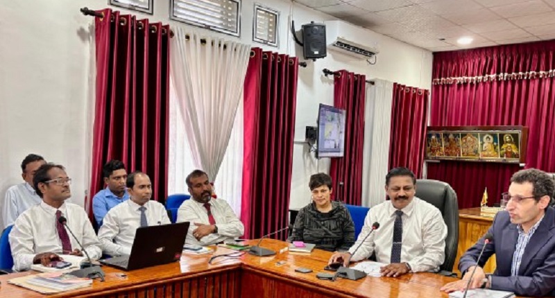 உலக வங்கி குழுவினர்  யாழ்ப்பாணத்திற்கு திடீர் விஜயம்!