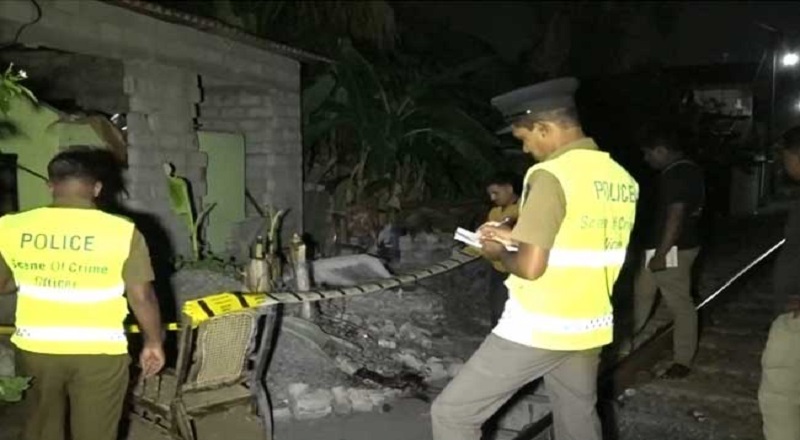 சீதுவவில் கூரிய ஆயுதத்தால் தாக்கப்பட்டு ஒருவர் கொலை - சந்தேகநபருக்கு வலைவீச்சி!