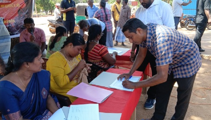 மனிதப் புதைகுழிகள் மற்றும் தமிழ் இனப்படுகொலைகளுக்கும் நீதி கோரி வடக்கு கிழக்கில் போராட்டம்!
