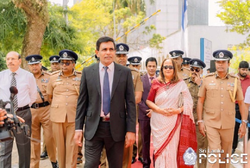 முன்னாள் ஜனாதிபதிகள், அமைச்சர்களின் உத்தியோகபூர்வ இல்லங்களை பறிமுதல் செய்ய நடவடிக்கை