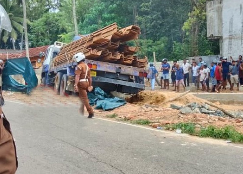 கட்டுப்பாட்டை இழந்த லொறி; வாகனங்கள் மீது மோதி கோர விபத்து!  மாணவன் உயிரிழப்பு