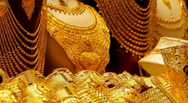 நகை பிரியர்களுக்கு அதிர்சி செய்தி - 8000 ரூபாவால் அதிகரித்த தங்கத்தின் விலை!
