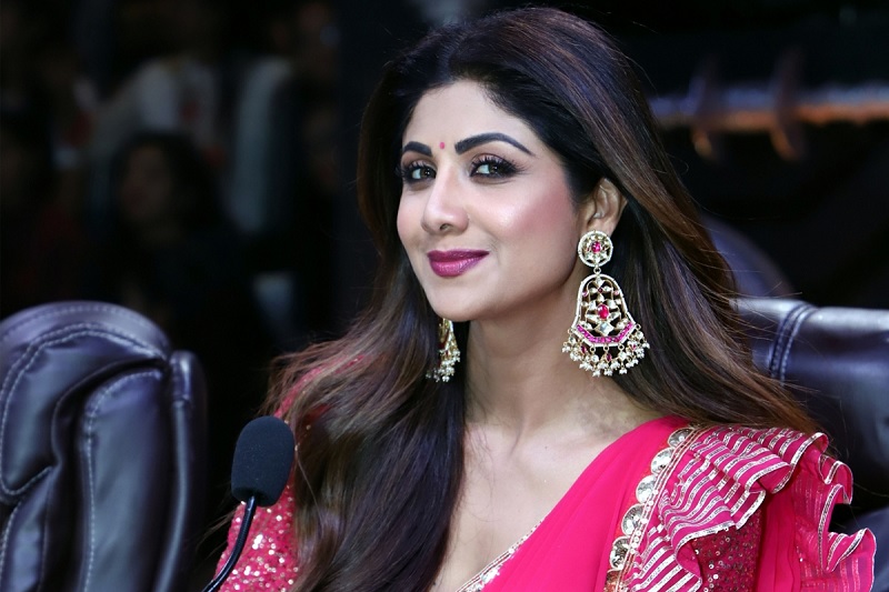பிரபல பாலிவுட் நடிகைக்கு இலங்கை செல்ல தடை விதித்த மும்பை உயர் நீதிமன்றம்