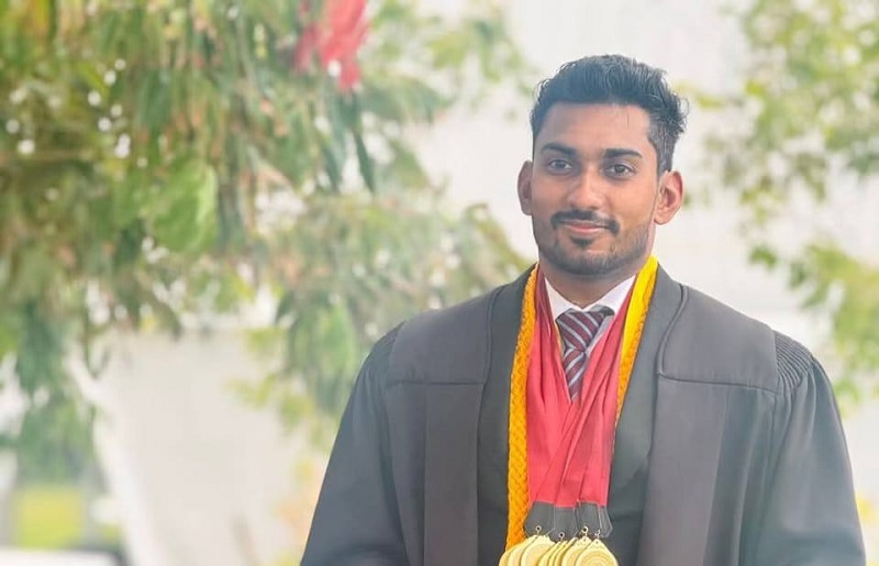 களனி  மருத்துவ பீட பட்டமளிப்பு விழாவில் 11 தங்கப் பதக்கங்களை பெற்ற மாணவர்