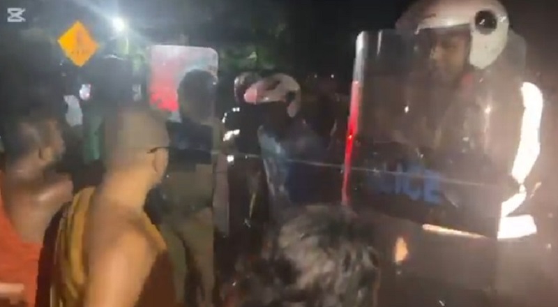 திருகோணமலை விவகாரம் - புத்தர் சிலை அகற்றப்பட்டமை தொடர்பில் காவல்துறை விளக்கம்!