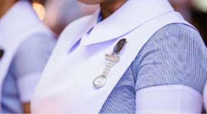 தாதியர் அதிகாரிகளின் சீருடை மாற்றப்படுமா? வெளியான தகவல்!