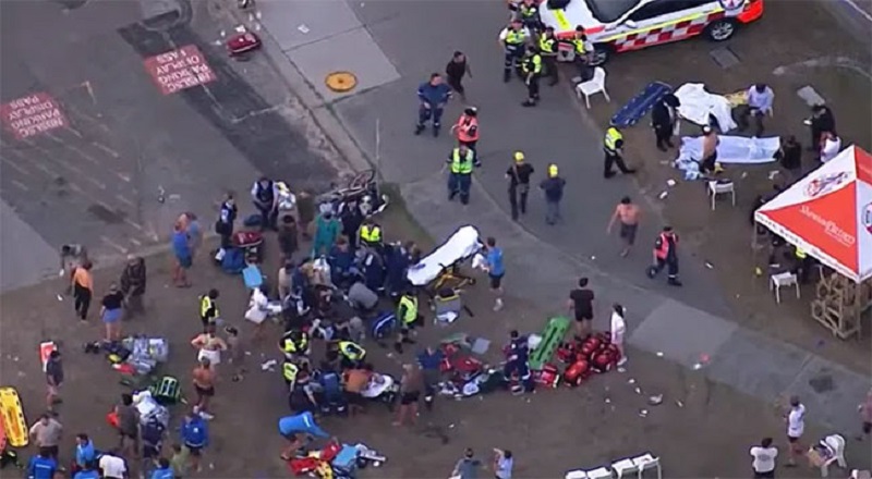 ஆஸ்திரேலியாவில் பிரபல கடற்கரையில் துப்பாக்கிச்சூடு - 10 பேர் உயிரிழப்பு!