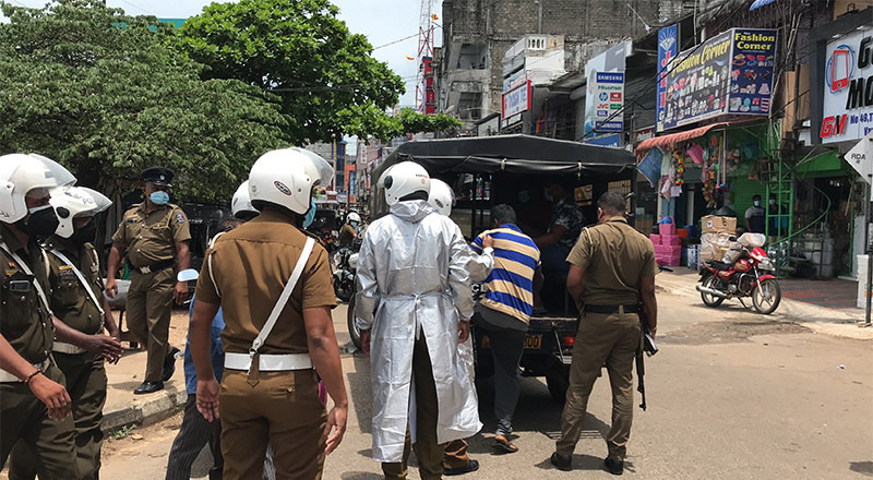 மக்கள் விடுதலை முன்னணியின் உறுப்பினர்கள் ஐந்து பேர் கைது