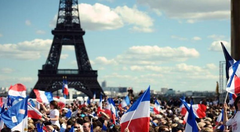 பிரான்சில் உற்சாகமாக கொண்டாடப்பட்ட தேசிய தினம்..!!