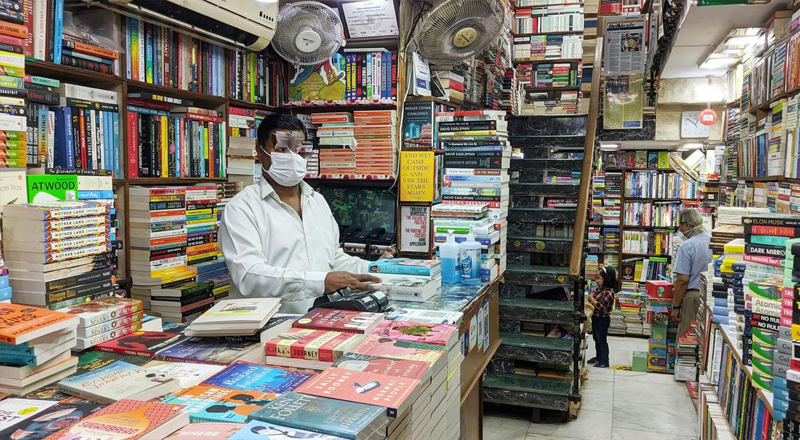 இலங்கை புத்தக வாசகர்களுக்கு மகிழ்ச்சியான செய்தி! பொலிஸ் மாஅதிபர் அவசர கோரிக்கை