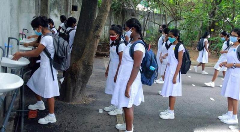 பாடசாலை மாணவர்களின் தடுப்பூசி தொடர்பில் ஜனாதிபதிக்கு அவசர கடிதம் அனுப்பிய வைத்தியர்
