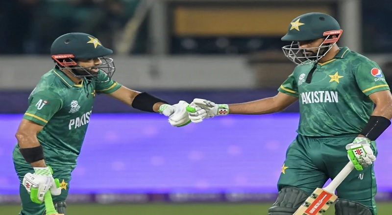 WCT20  2021 - 10  விக்கெட் வித்தியாசத்தில் இந்தியாவை வீழ்த்தி பாகிஸ்தான் அணி அபார வெற்றி 