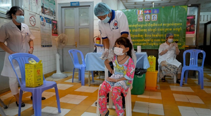 5 வயதுக்கு மேற்பட்ட குழந்தைகளுக்கு தடுப்பூசி செலுத்தும் பணியில் தீவிரம் காட்டி வரும் ஆஸ்திரியா!