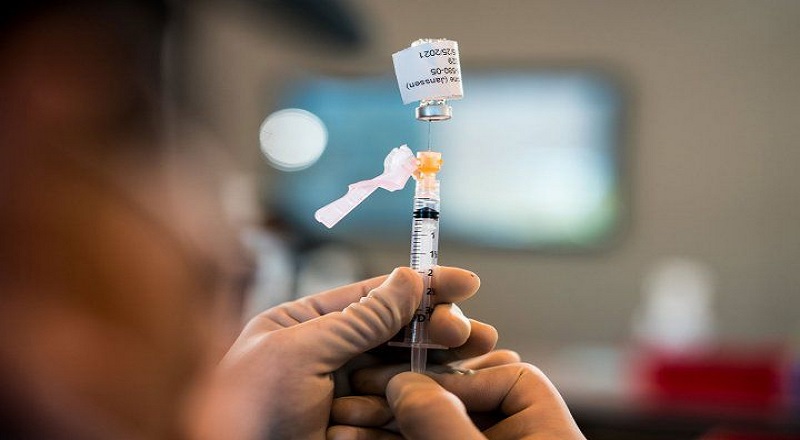 தடுப்பூசி போடாதவர்களுக்கு ‘ஒமைக்ரான் பாதிப்பு அதிகம்'
