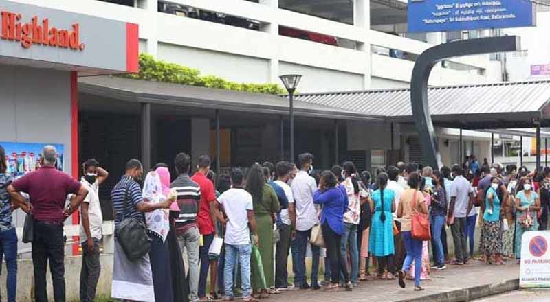 இலங்கையில்  கடவுச்சீட்டு பெற காத்திருப்போருக்கு விசேட கோரிக்கை