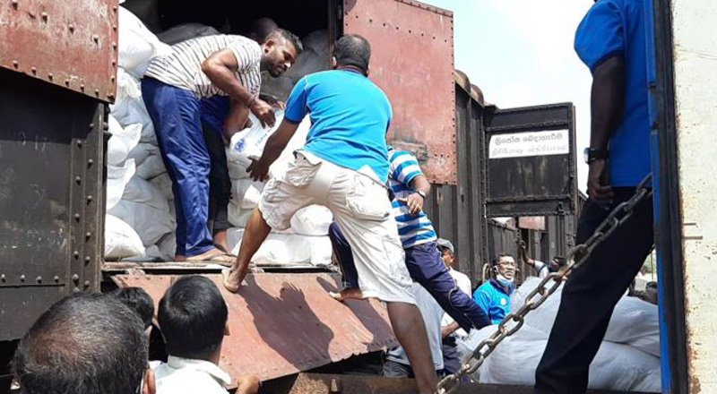 தமிழக நிவராண உதவி வழங்கும் நிகழ்வு 2 ஆம் கட்டமாக யாழில் இடம்பெற்றது