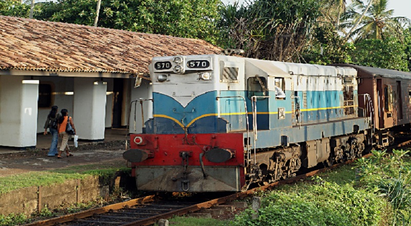 மாணவர்களின் போக்குவரத்து வசதிகளுக்காக நாளை முதல் விசேட ரயில் போக்குவரத்து 