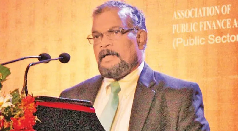 அரசாங்கத்தின் மாதாந்த வருமானம் இன்னும் போதுமானதாக இல்லை: நிதி அமைச்சின் செயலாளர்