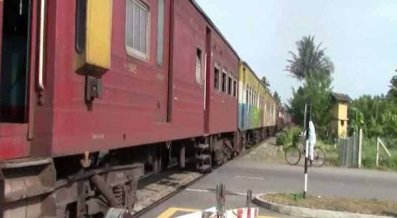 வடக்கு ரயில் சேவைகள் தொடரும்: புனரமைப்புப் பணிகள்  ஒத்திவைப்பு  